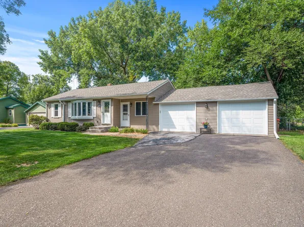 1509 Sandhurst Dr E, Saint Paul, MN 55109