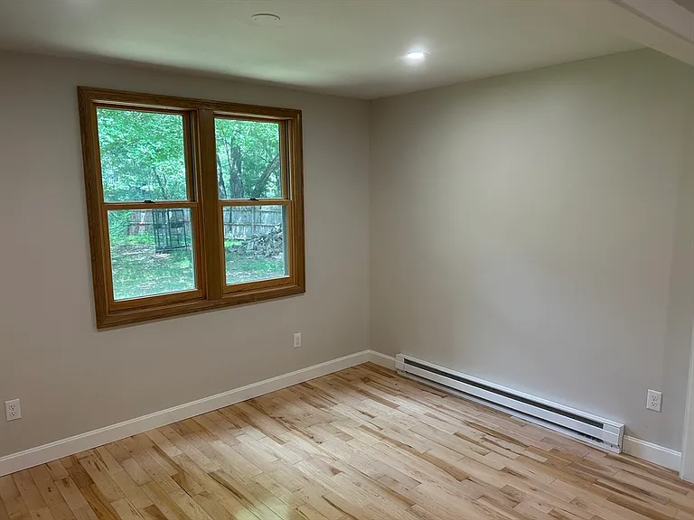 20 Breeze Dr — Photo 21