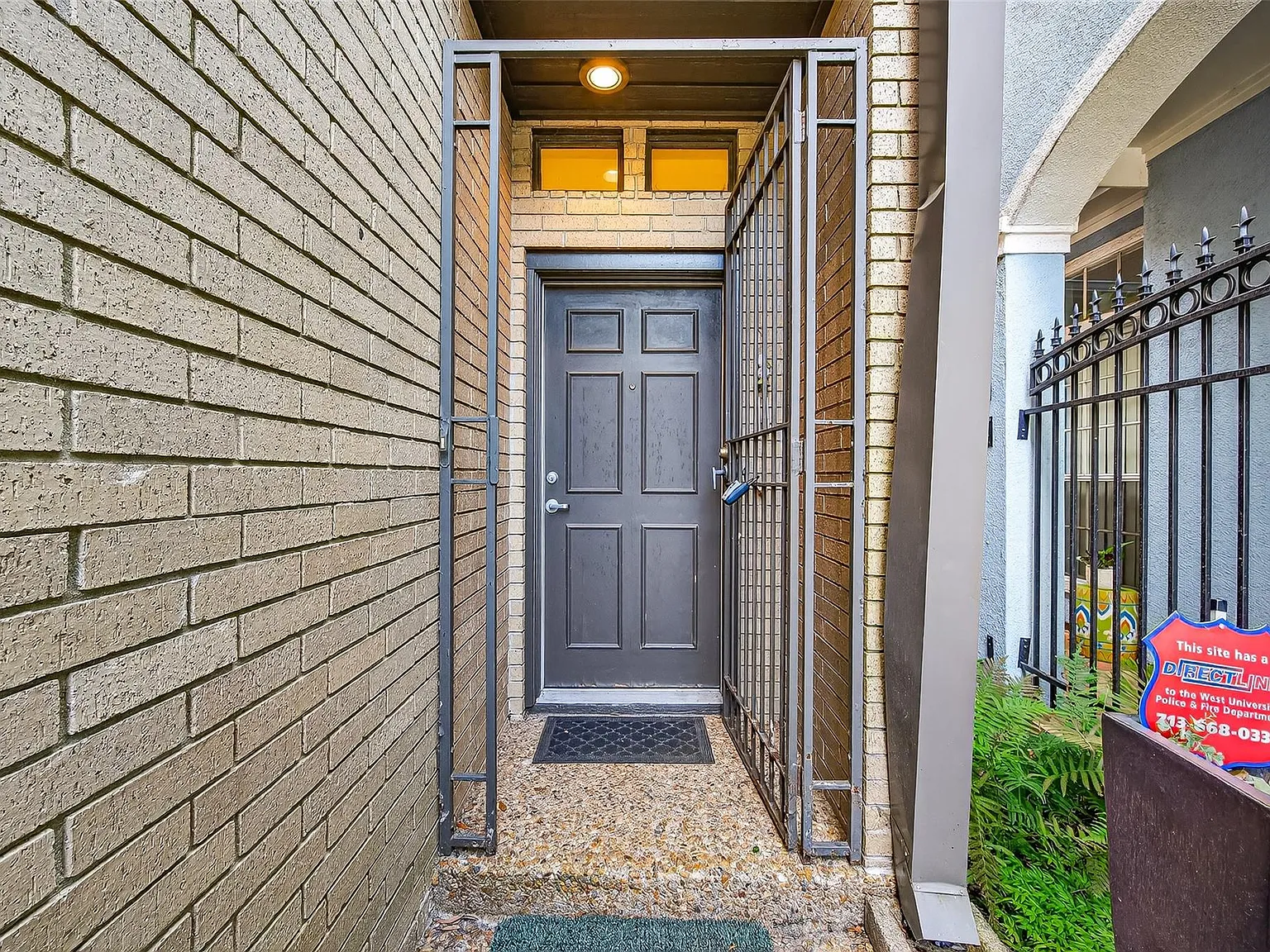 2 bed, 2.5 bath, 2535 sqft, $3,999 — Photo 4