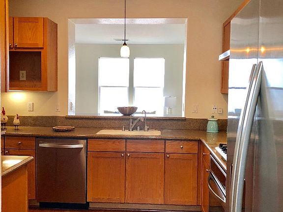 4th image of 7233 Shannon Park Ct