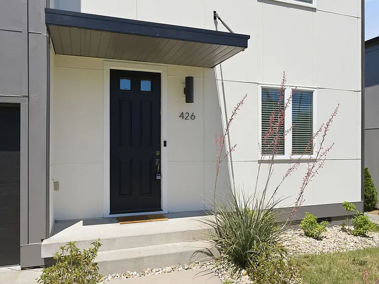 426 Patterson St — Photo 41