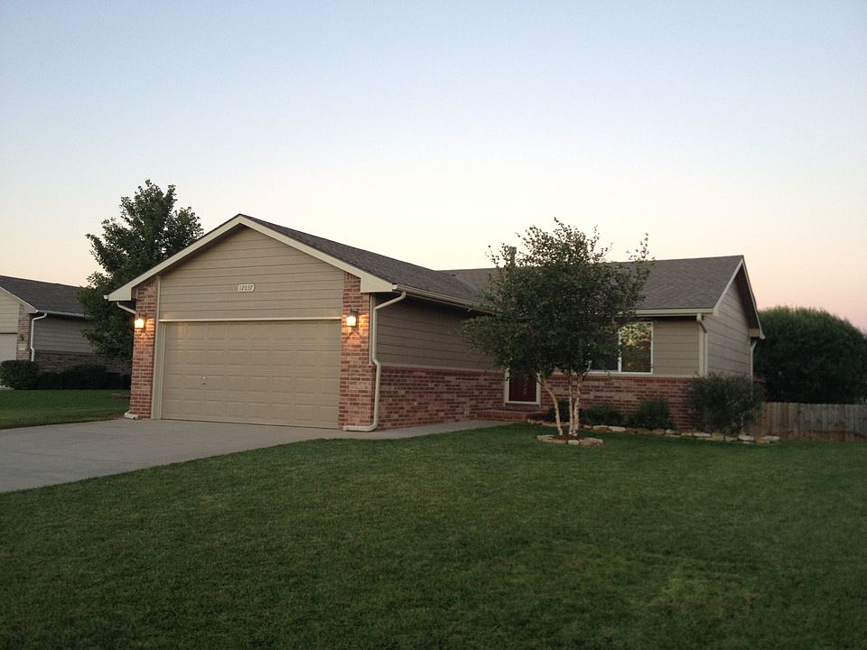 1st image of 12037 W Jewell Ct