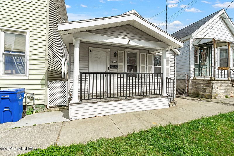 3rd image of 1508 5th Avenue