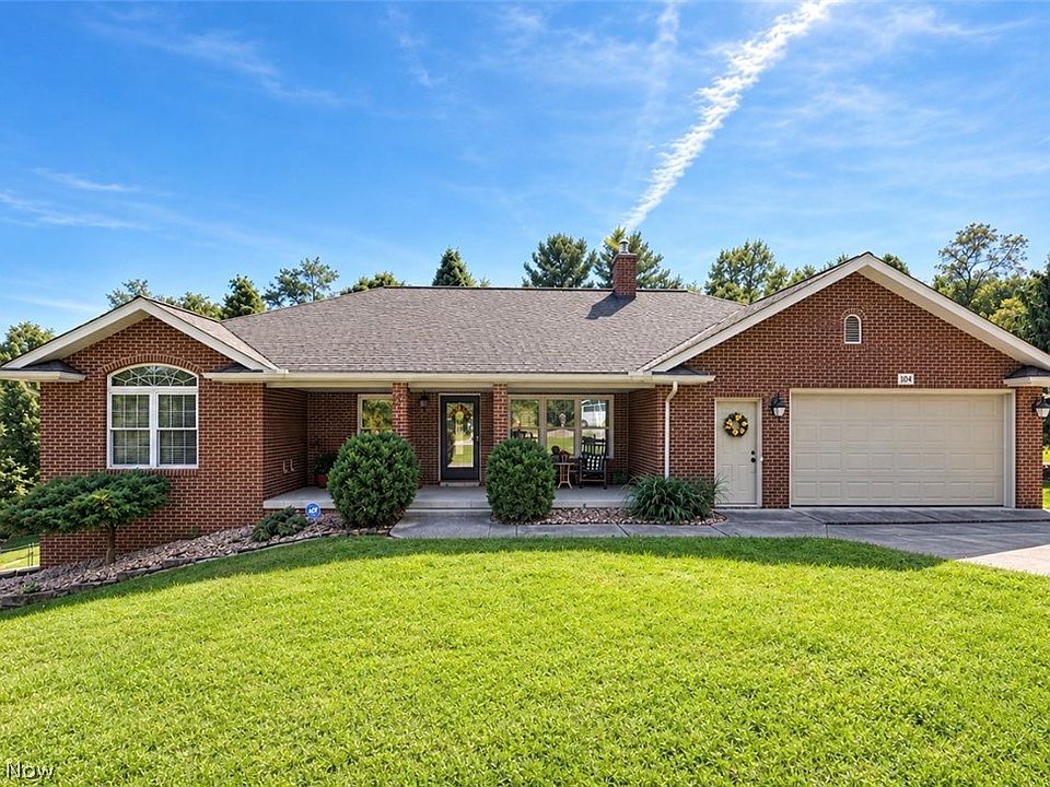 1st image of 104 Kell Ln