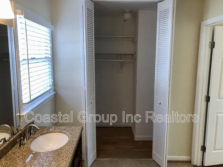 613 Reef Ln — Photo 18