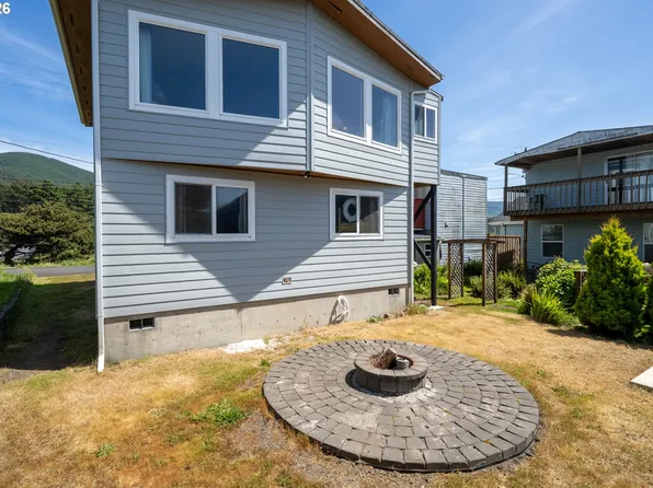 1841 N Miller St, Rockaway Beach, OR 97136