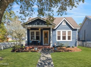 201 Parkview Dr, New Iberia, LA 70563