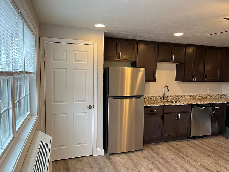 Salem Run Apartments - Phase 1 — Photo 40