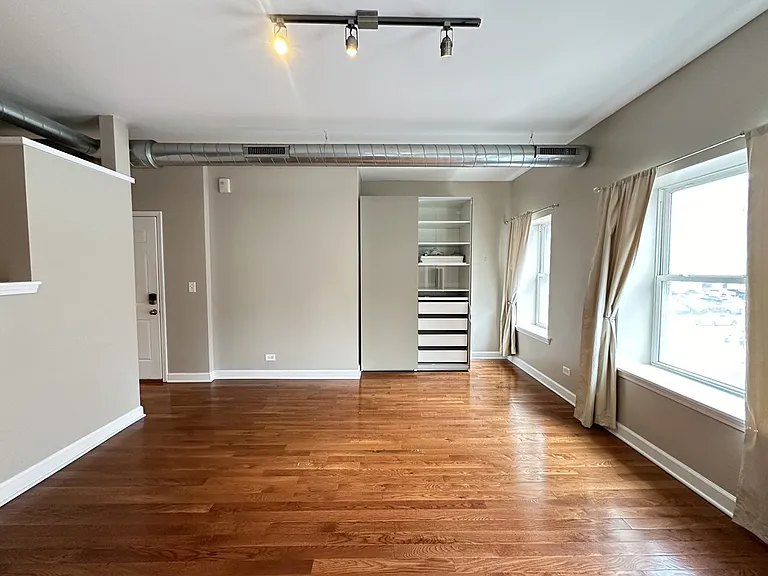 674 N Orleans St #3 — Photo 14