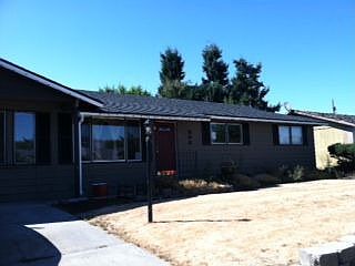 2nd image of 302 Marilyn Ave