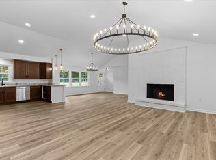 426 Fitch Dr, Mebane, NC 27302