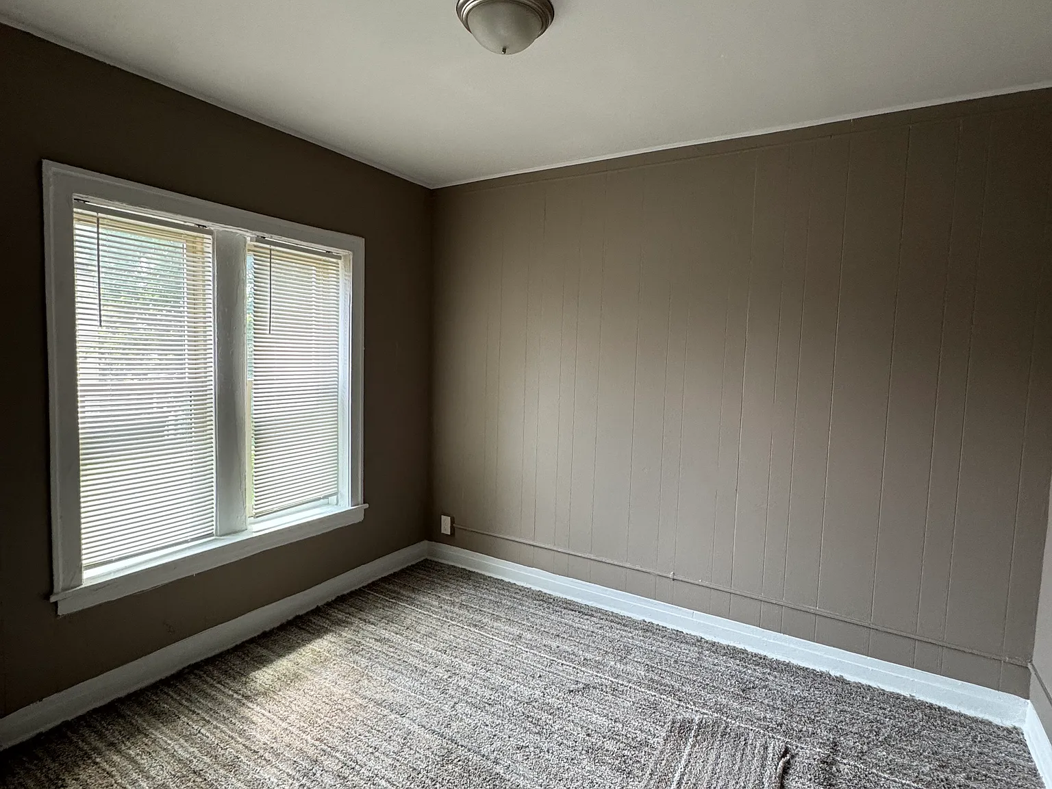 824 S 17th Ave — Photo 3