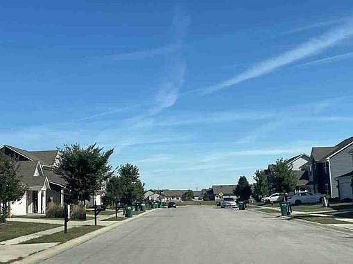 4th image of 2298 Trefoil Dr