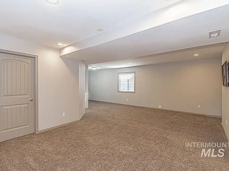 2221 S Frontier Dr — Photo 35