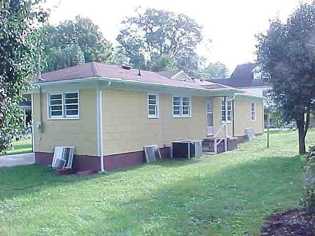 2nd image of 675 14th St NW