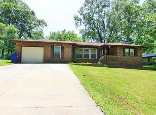 703 2nd St, Marble Hill, MO 63764