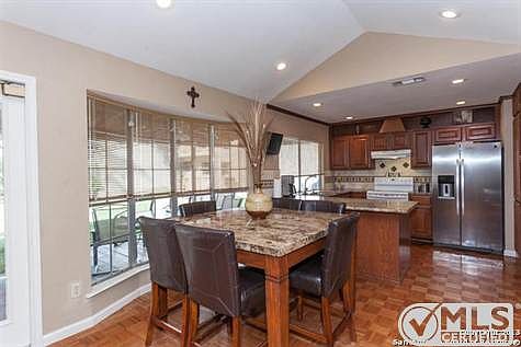 5th image of 5807 Champions Hill Dr