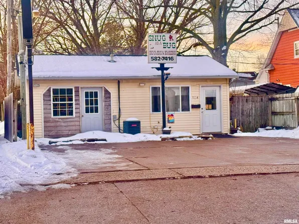 504 SE 3rd St, Aledo, IL 61231