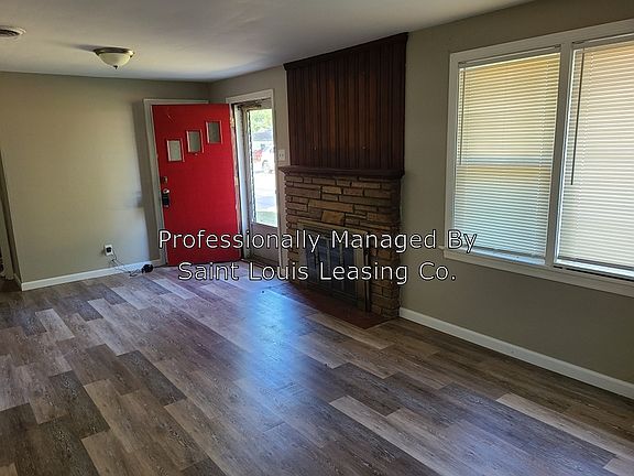 3rd image of 9450 Minerva Ave