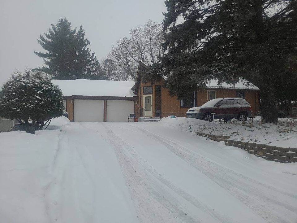 1st image of 2350 Hadley Ave N