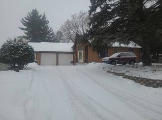 2350 Hadley Ave N, Oakdale, MN 55128