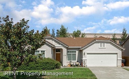 1st image of 448 Crestfield Cir