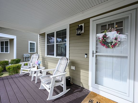 3rd image of 9 Longwood Ln #9
