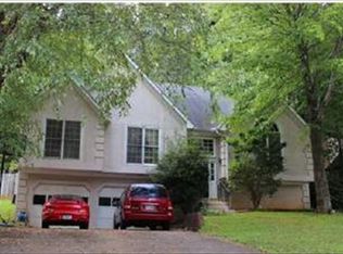 218 Tennis Court Ln NW, Kennesaw, GA 30144