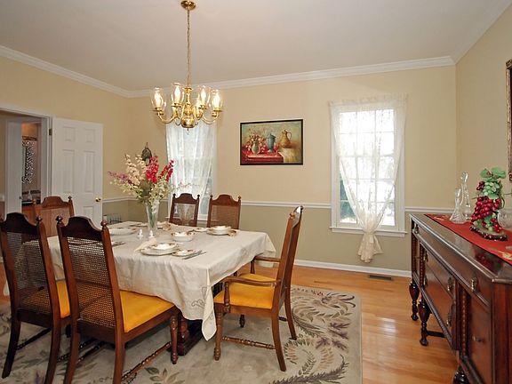 Formal dining room
