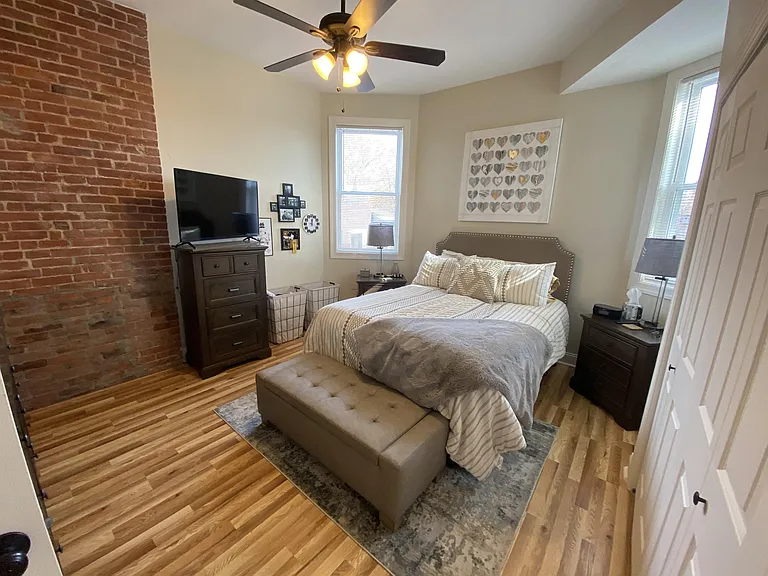262 S Winebiddle St #6 — Photo 30