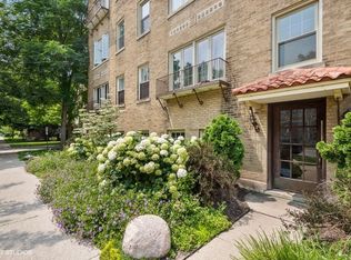 1244 Elmwood Ave APT 2, Evanston, IL 60202