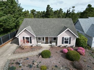 1 Mariners Ln, Florence, OR 97439