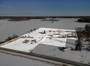 5740 N Coleman Rd, Coleman, MI 48618