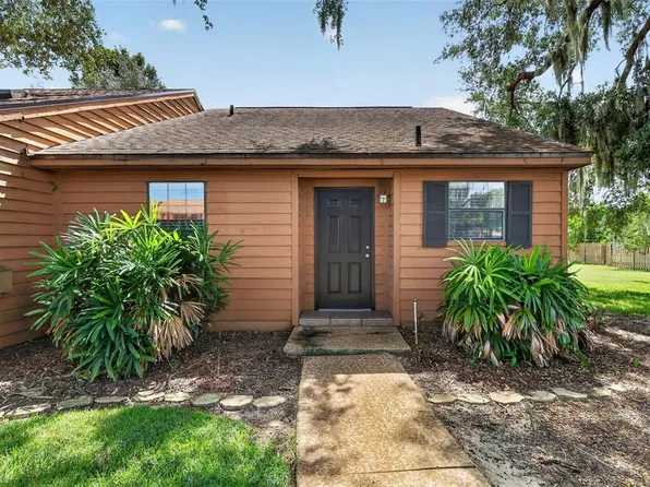4 COVE LANE, EUSTIS, FL 32726