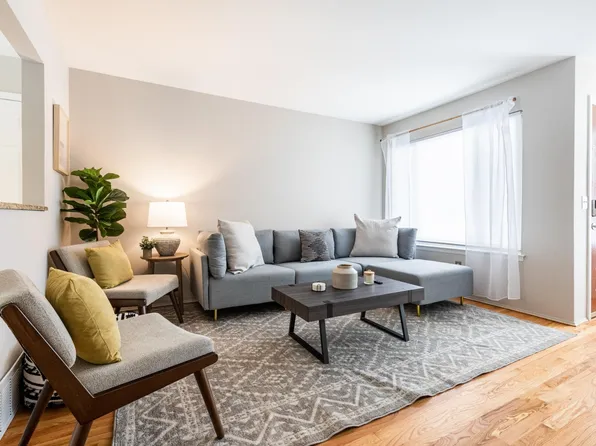 4710 Sedgemoor Ave, Royal Oak, MI 48073