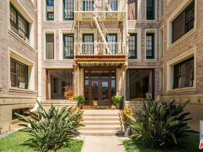 2121 James M Wood Blvd APT 415, Los Angeles, CA, 90006