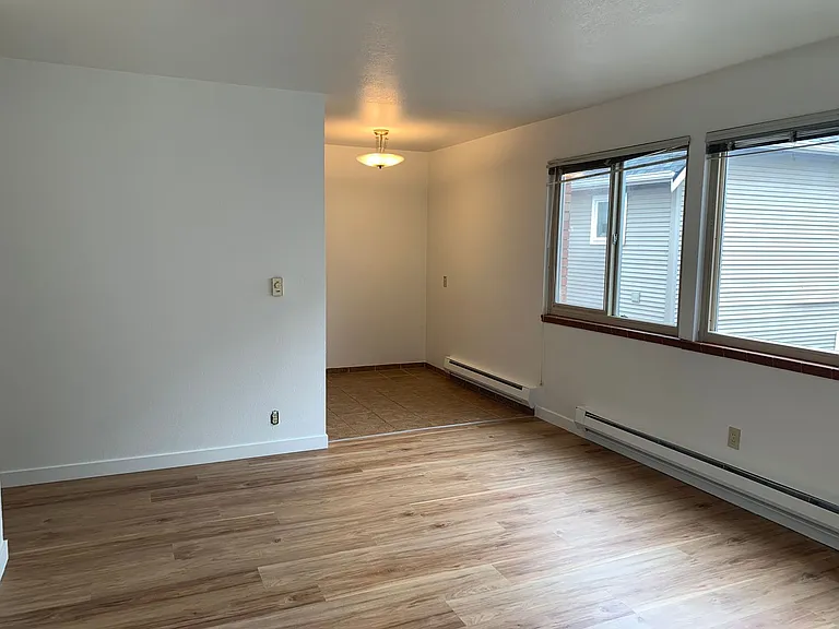 6527 24th Ave NW #5 — Photo 5