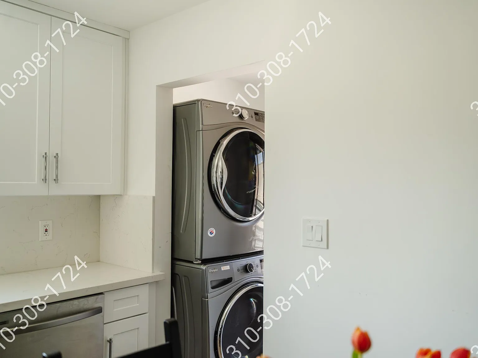 2 bed, 1000 sqft, $4,999 — Photo 3
