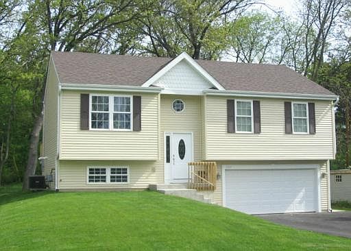 1st image of 5404 Woodland Dr