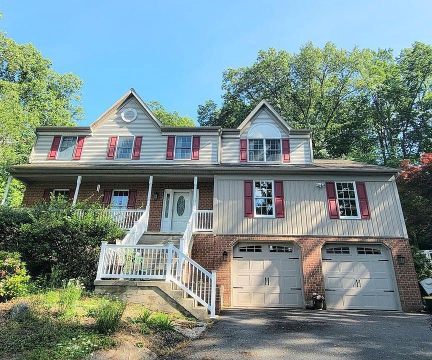 2nd image of 713 Old Fritztown Rd
