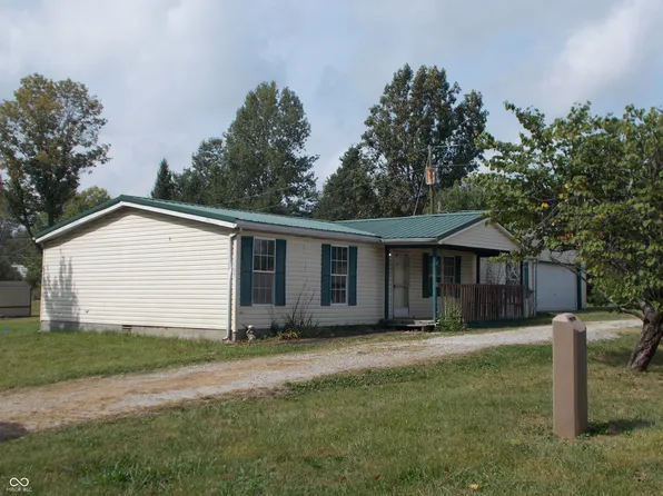 3697 Country Squire Blvd, North Vernon, IN 47265