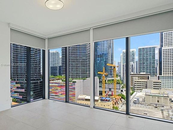 3rd image of 1010 Brickell Ave Unit 1711