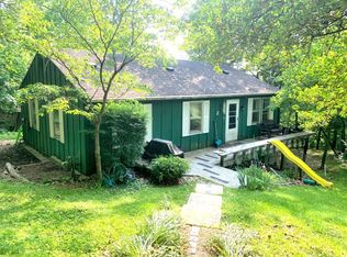 2 Riverview Dr, Athens, OH 45701