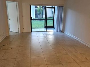 5583 Courtyard Drive #5583, Margate, FL 33063