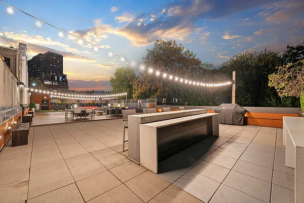 Rented by Corcoran | media 32