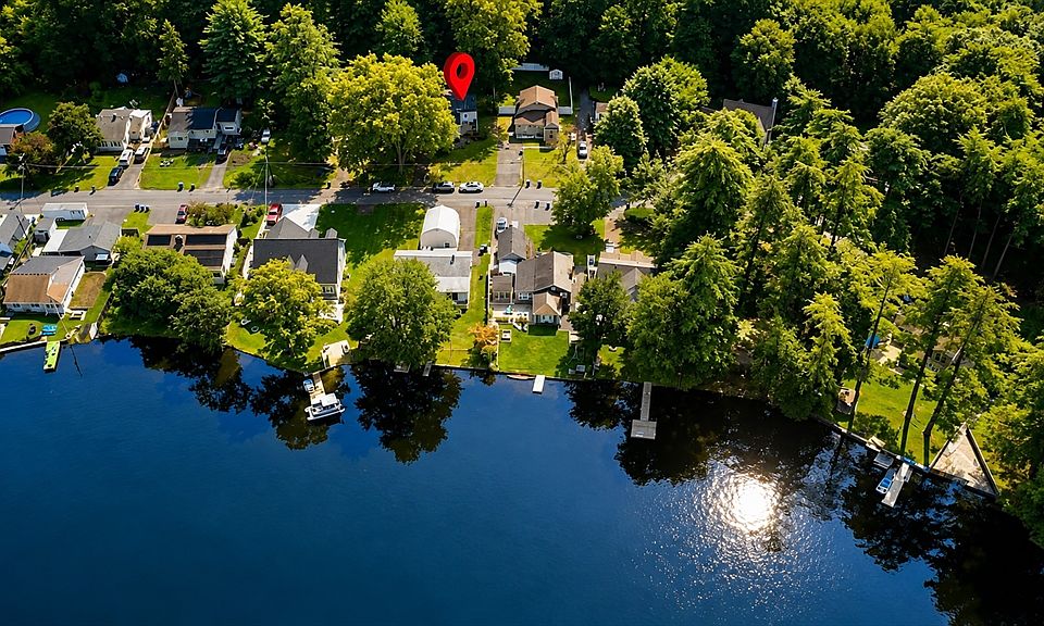 1st image of 52 Cottage Rd