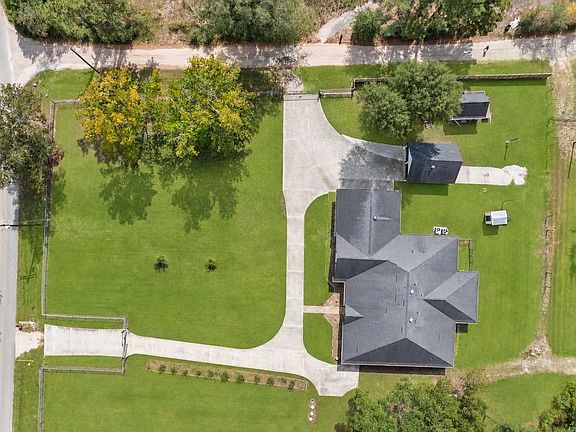 2nd image of 16144 Firetower Rd