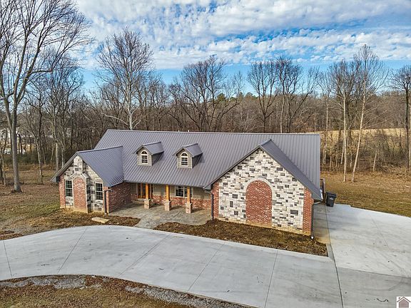 2nd image of 2255 Lovelaceville Florence Station Rd W