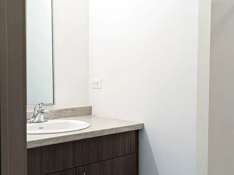 133 South East Commons — Photo 9