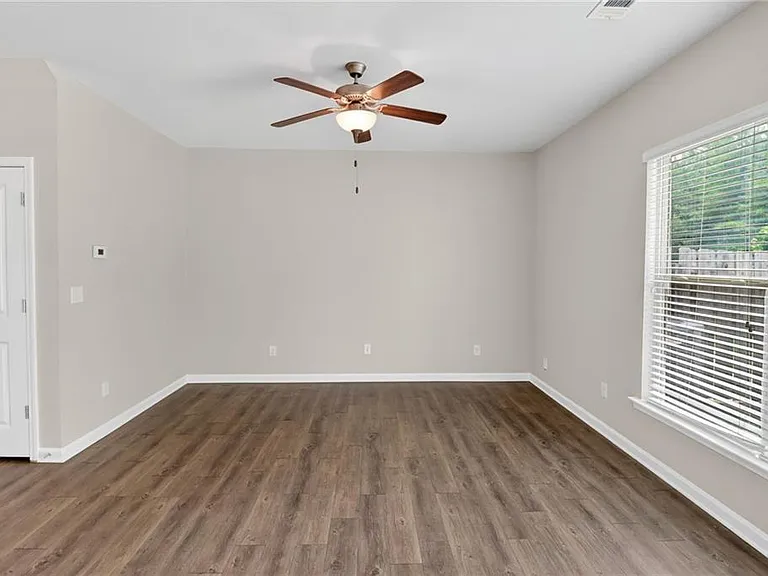1542 Brookmere Way — Photo 13